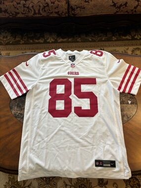 San Francisco 49ers George Kittle Mens jersey Size Medium Brand New/ Missing Ta